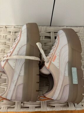 Puma  mayze size 7.5 White and orange Platform Sneakers good condition